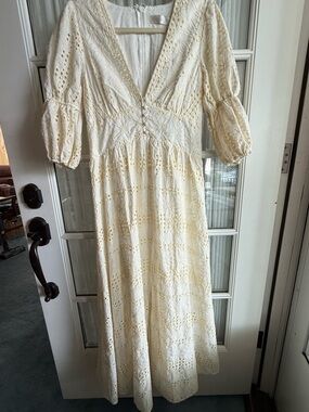 Gingham & Heels Ivory Eyelet Midi Dress V-Neck Sz 6 White Cottagecore